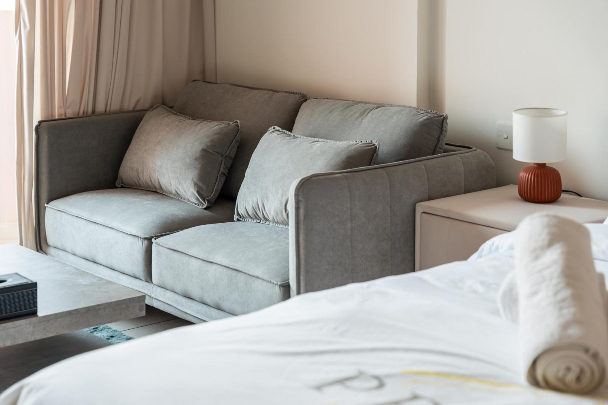 Luxury Near Battua Mall Appartamento