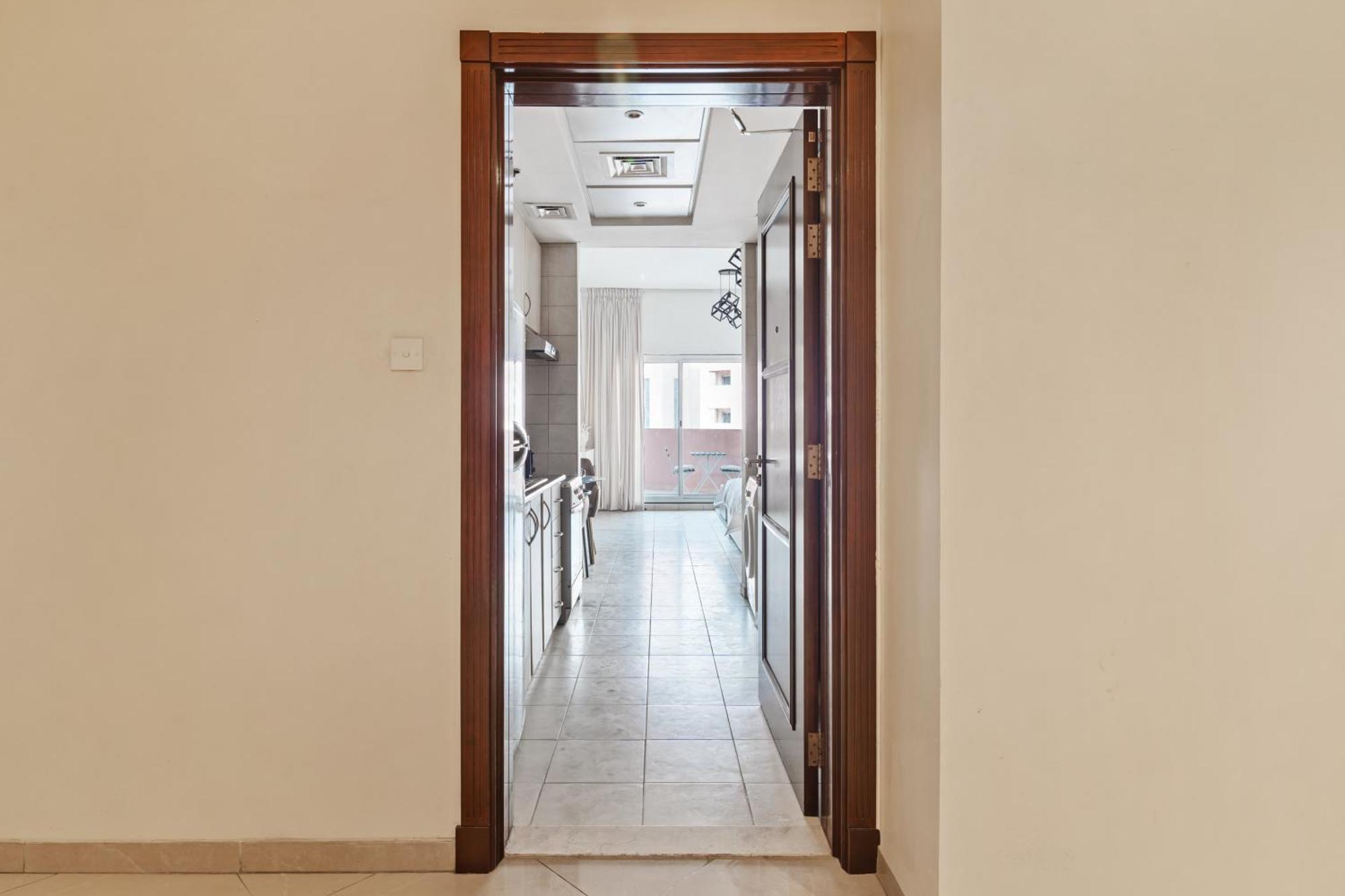 Luxury Near Battua Mall अपार्टमेंट *